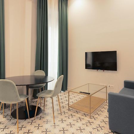 Apartamentos Teatro By Be Alicante Esterno foto